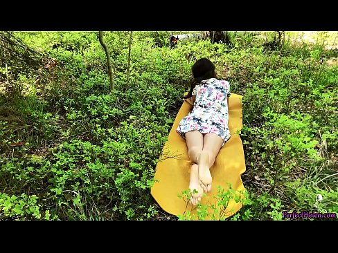 ❤️ 陌生人在Tinder上自慰我的阴部,并在树林里热情地做爱 ☑ Super sex️❤